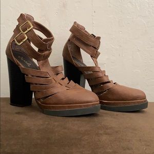 Qupid Booties